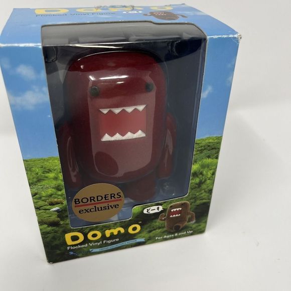 DOMO Ruby Red Flocked Vinyl Figure Darkhorse Borders Exclusive Collectible - Picture 1 of 8